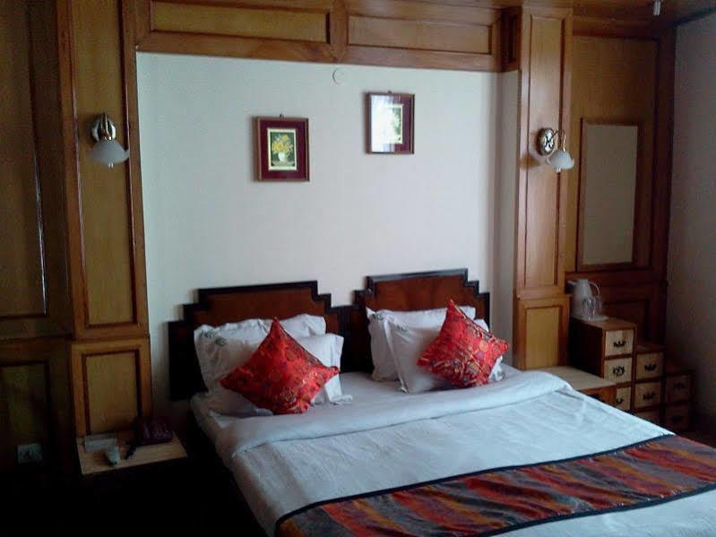 Central Hill Resort The Mall Road Gangtok Luaran gambar